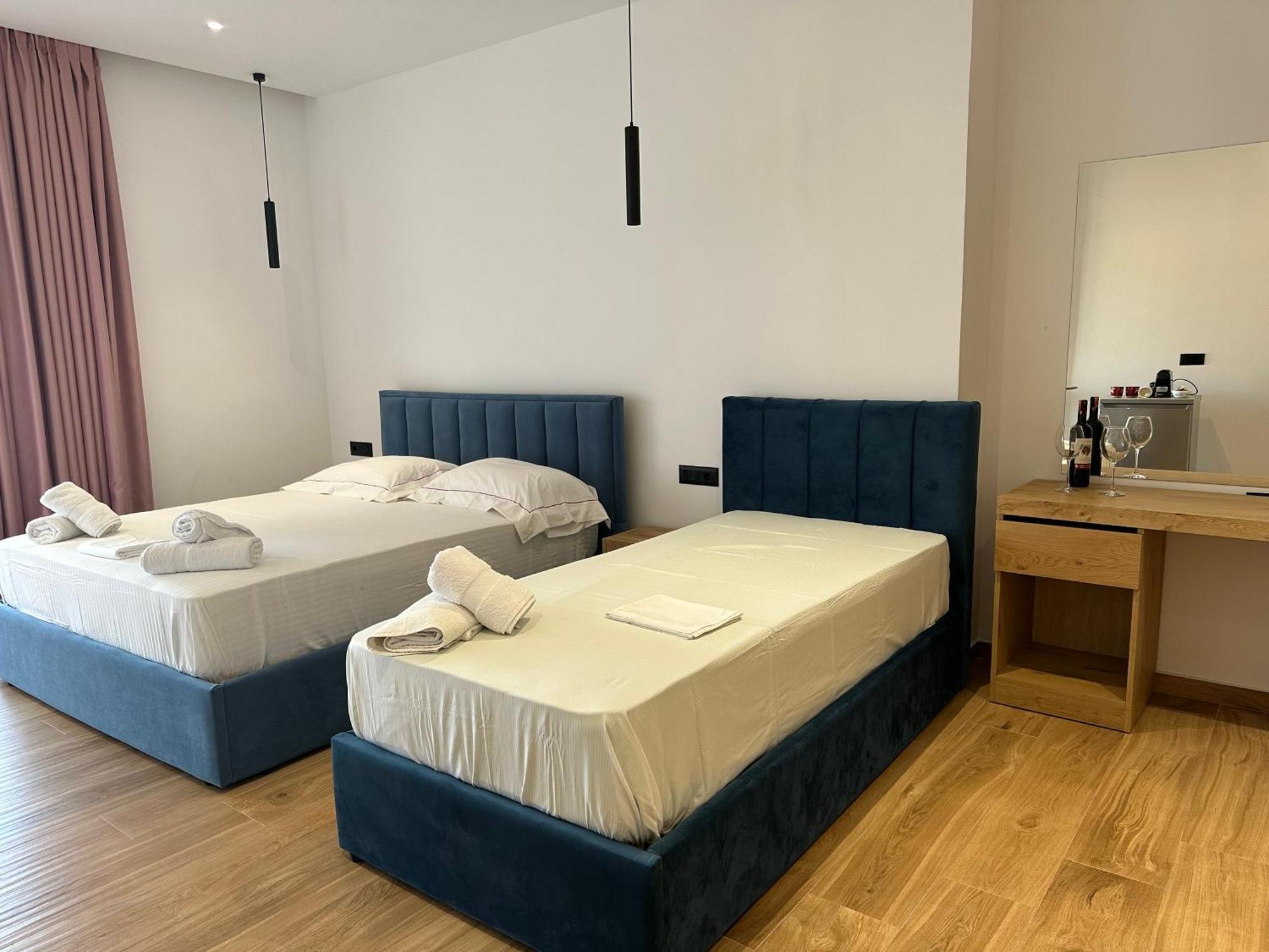 Suites Kozi Sarande Exterior photo